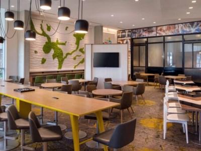 Capitol Hill/navy Yard 3*