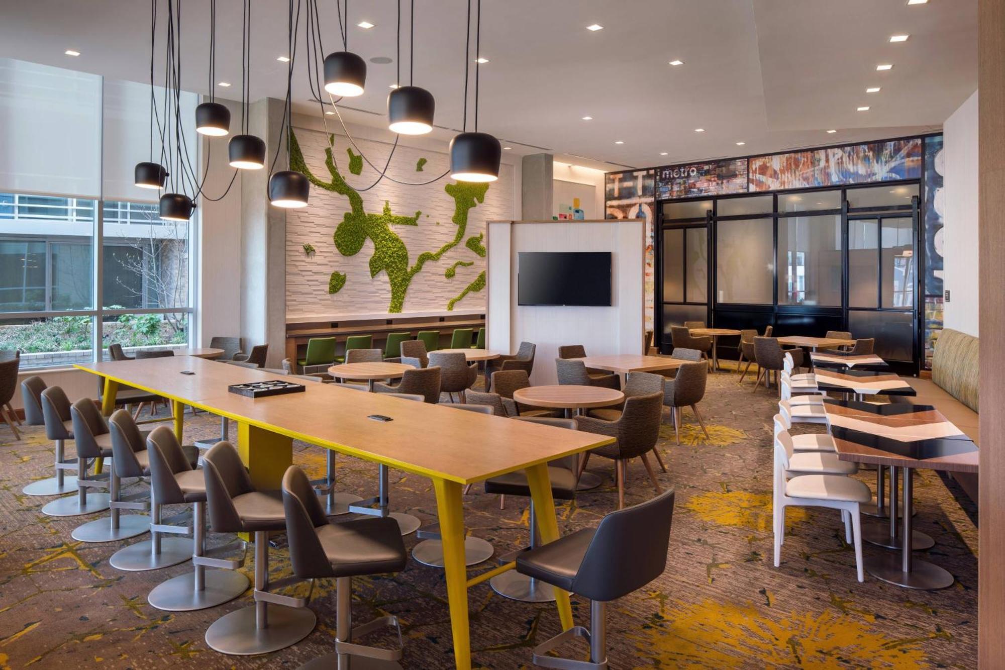 Capitol Hill/navy Yard Hotel